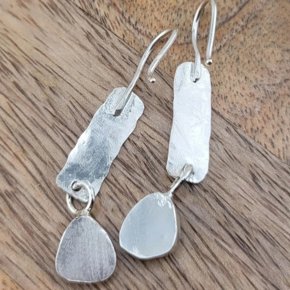 AMETHYST DANGLING EARRING HANDMADE IN STERLING SILVER METAL - Picture 3 of 5